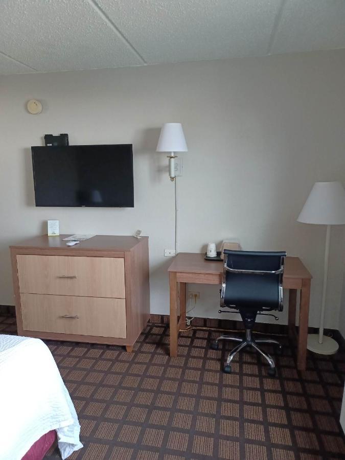 Days Inn & Suites By Wyndham Laredo Exteriér fotografie